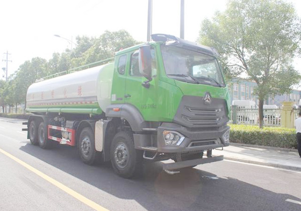 綠化噴灑車(chē)